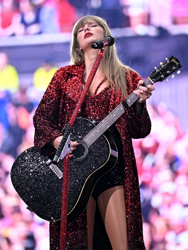 Eras-Tour-Amsterdam-Taylor-Swift-Sequin-Coat