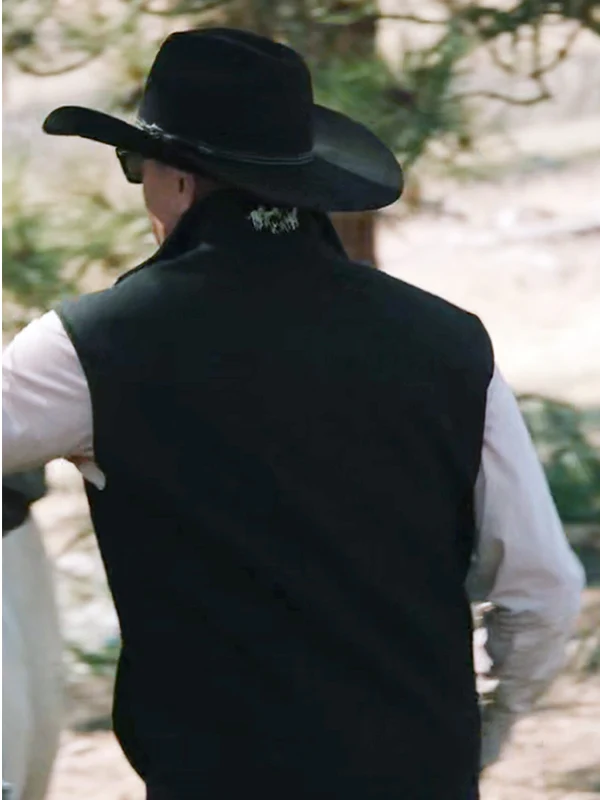 John-Dutton-Black-Vest-Yellowstone
