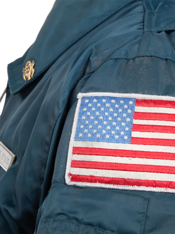 KATHLEEN-QUINLAN-PETERS-LEWIS-AND-CLARK-HERO-EVENT-HORIZON-JACKET