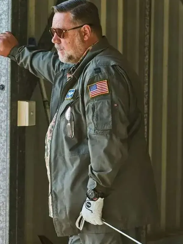 Russell-Crowe-Land-of-Bad-2024-Eddie-Grimm-Green-Cotton-Jacket