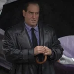 The-Penguin-Oz-Cobb-Black-Coat