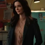 Superman and Lois 2022 Elizabeth Tulloch Black Coat